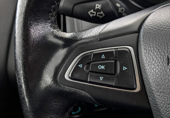 Подержанный автомобиль Ford Focus Hatchback 2017 года (27 фото)