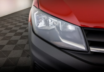 Подержанный автомобиль Volkswagen Caddy Compactvan 2019 года (17 фото)