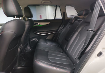 Подержанный автомобиль Changan CS75 2021 года (11 фото)