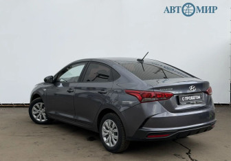Подержанный автомобиль Hyundai Solaris Sedan 2021 года (6 фото)
