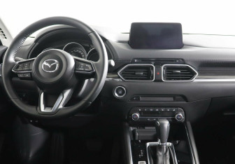 Подержанный автомобиль Mazda CX-5 2020 года (8 фото)