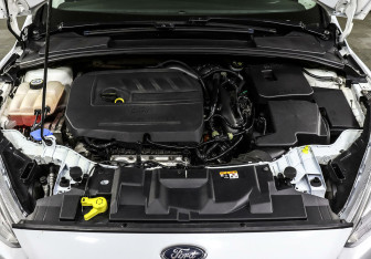 Подержанный автомобиль Ford Focus Hatchback 2016 года (5 фото)