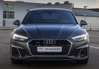 Подержанный автомобиль Audi A5 Liftback 2021 года (2 фото)