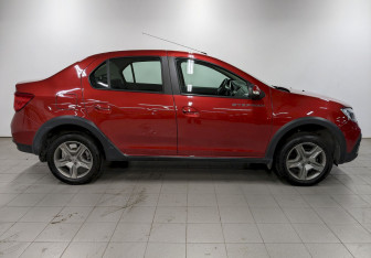 Подержанный автомобиль Renault Logan Sedan 2021 года (4 фото)