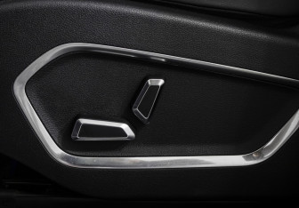 Подержанный автомобиль Geely Atlas Pro 2022 года (16 фото)