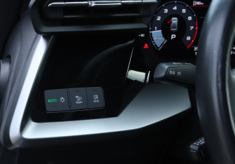 Подержанный автомобиль Audi A3 Sedan 2021 года (16 фото)
