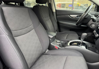 Подержанный автомобиль Nissan X-Trail 2018 года (10 фото)