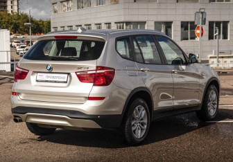Подержанный автомобиль BMW X3 2014 года (5 фото)