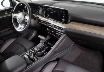 Новый Kia K5 2025 (5 фото)