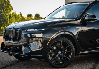 Подержанный автомобиль BMW X7 2022 года (83 фото)