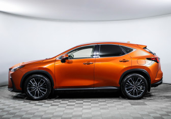 Подержанный автомобиль Lexus NX 2021 года (8 фото)