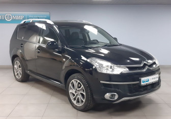 Подержанный автомобиль Citroen C-Crosser 2011 года (3 фото)