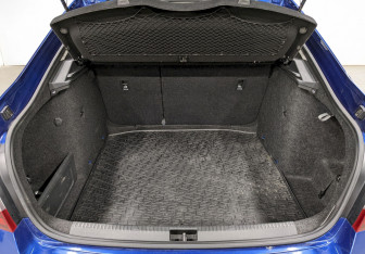 Подержанный автомобиль Skoda Octavia Liftback 2019 года (10 фото)