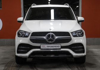 Подержанный автомобиль Mercedes-Benz GLE 2021 года (2 фото)
