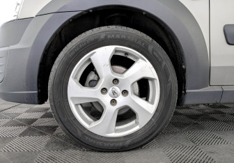 Подержанный автомобиль LADA (ВАЗ) Largus Wagon 2021 года (18 фото)