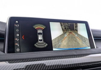 Подержанный автомобиль BMW X6 2018 года (27 фото)