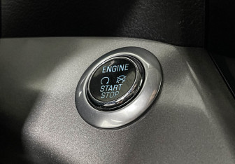 Подержанный автомобиль Ford Kuga 2016 года (14 фото)