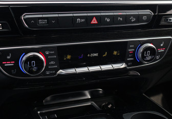 Подержанный автомобиль Audi Q7 2019 года (16 фото)