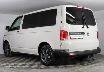 Подержанный автомобиль Volkswagen Caravelle 2021 года (7 фото)
