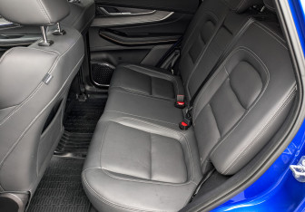 Подержанный автомобиль Exeed LX 2022 года (18 фото)