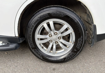 Подержанный автомобиль Mitsubishi Outlander 2013 года (12 фото)