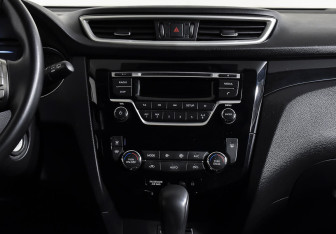 Подержанный автомобиль Nissan Qashqai 2016 года (13 фото)