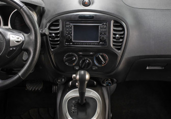 Подержанный автомобиль Nissan Juke 2013 года (15 фото)
