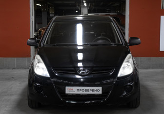 Подержанный автомобиль Hyundai i20 2009 года (2 фото)