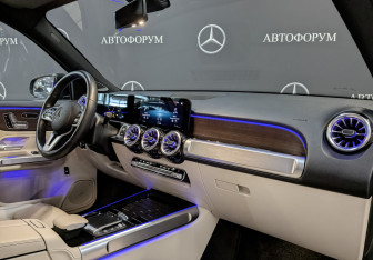 Подержанный автомобиль Mercedes-Benz GLB 2021 года (13 фото)