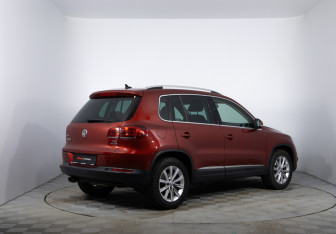 Подержанный автомобиль Volkswagen Tiguan 2014 года (5 фото)