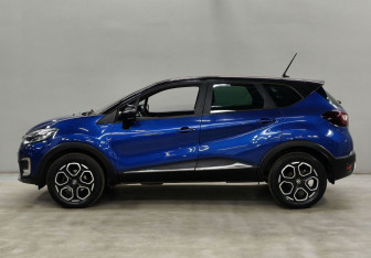 Подержанный автомобиль Renault Kaptur 2020 года (8 фото)
