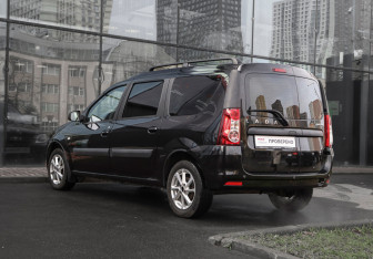 Подержанный автомобиль LADA (ВАЗ) Largus Wagon 2020 года (7 фото)