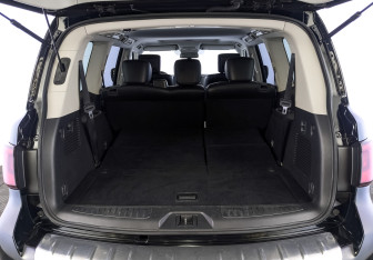 Подержанный автомобиль Infiniti QX80 2019 года (26 фото)