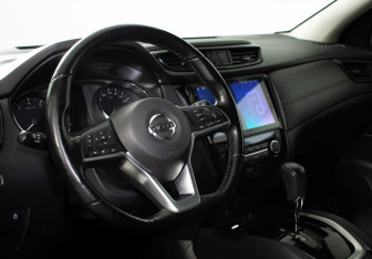 Подержанный автомобиль Nissan Qashqai 2019 года (11 фото)