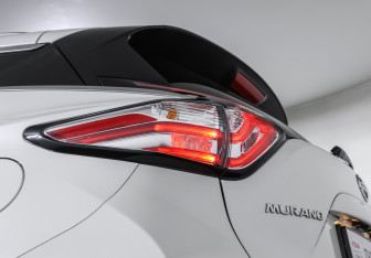 Подержанный автомобиль Nissan Murano Suv 2021 года (24 фото)