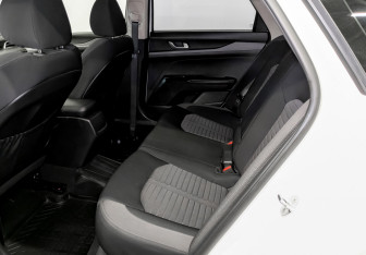 Подержанный автомобиль Kia K5 2021 года (12 фото)