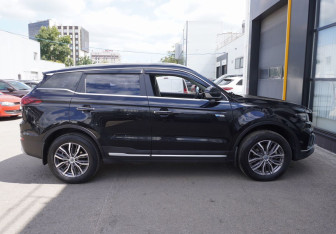 Подержанный автомобиль Geely Atlas Pro 2022 года (4 фото)