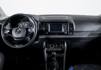 Подержанный автомобиль Skoda Karoq 2021 года (12 фото)