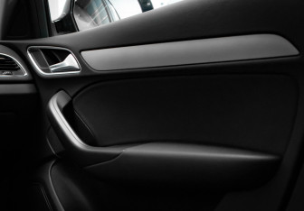 Подержанный автомобиль Audi Q3 2013 года (21 фото)