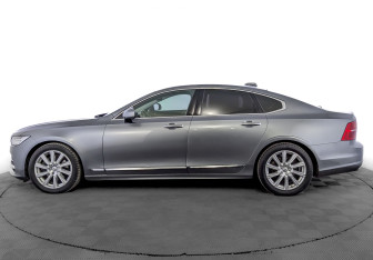 Подержанный автомобиль Volvo S90 2019 года (8 фото)
