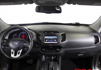 Подержанный автомобиль Kia Sportage 2011 года (13 фото)