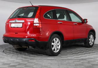 Подержанный автомобиль Honda CR-V 2008 года (5 фото)
