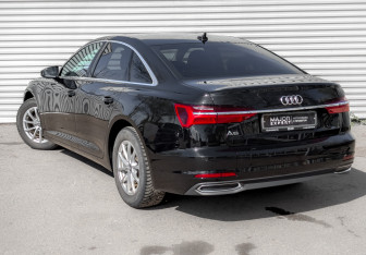 Подержанный автомобиль Audi A6 Sedan 2020 года (7 фото)
