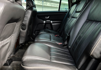 Подержанный автомобиль Volvo XC90 2011 года (10 фото)