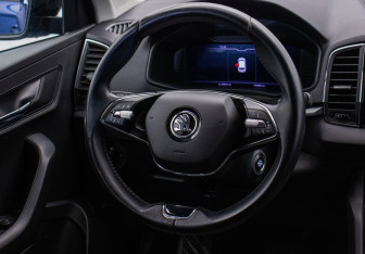 Подержанный автомобиль Skoda Karoq 2021 года (15 фото)