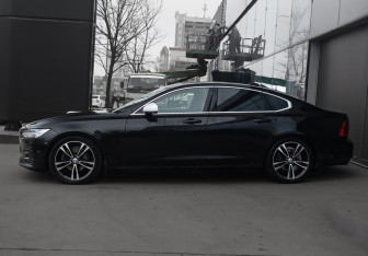 Подержанный автомобиль Volvo S90 2017 года (8 фото)