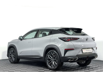 Подержанный автомобиль Changan UNI-T 2023 года (7 фото)