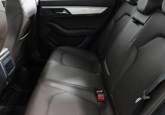 Подержанный автомобиль JAC J7 2021 года (12 фото)