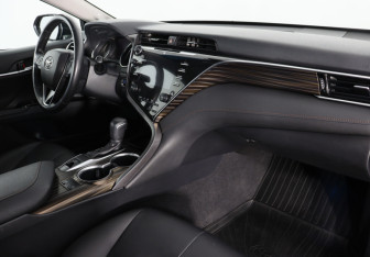 Подержанный автомобиль Toyota Camry Sedan 2018 года (9 фото)