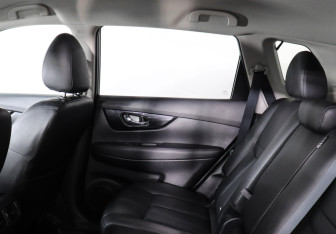 Подержанный автомобиль Nissan X-Trail 2019 года (12 фото)